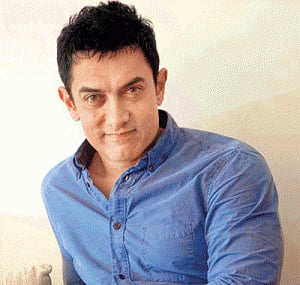 Aamir Khan visits Golden Temple