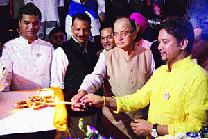 RJD, JD(U) leaders insulting lohia's legacy: Jaitley