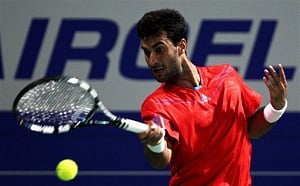 Davis Cup: Rosol gives Czechs 1-0 lead against India