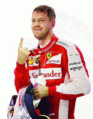 Vettel snaps Hamilton's pole dominance