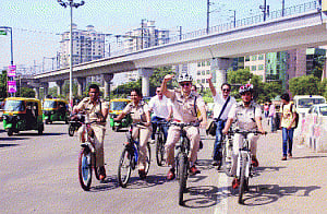 Gurgaon goes 'car-free' to ease traffic chaos