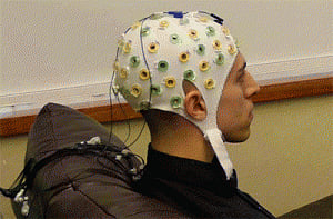 Mind-reading experiment sends thoughts over internet