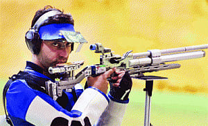 Bindra shoots Gold
