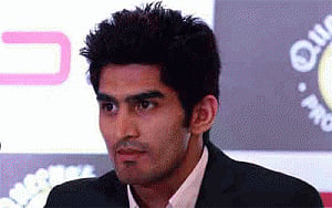 Boxer Vijender to make his professional debut on Oct 10