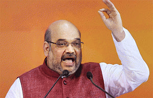 Nitish "backstabber": Amit Shah