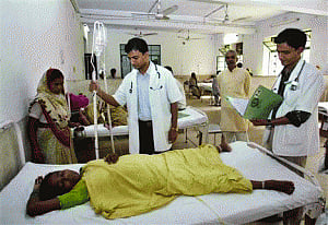 Govt issues show-cause notices to 14 doctors