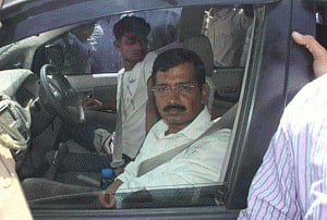 Kejriwal stopped from entering village of lynched man
