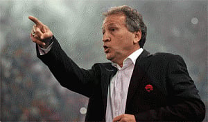 Carlos' Dynamos up against Zico's Goa