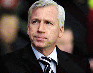 Crystal Palace coach Pardew desires England job