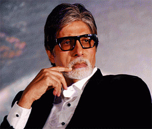 Big B in 'close company' of 'big cat' in Mumbai