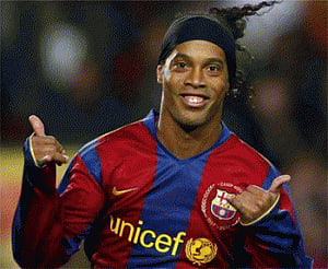 Ronaldinho linked to Switzerland move