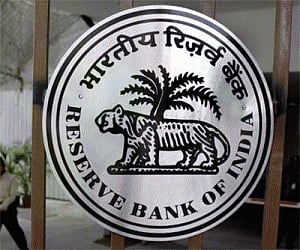 RBI net seller of dollars in August, sells $1.559 bn
