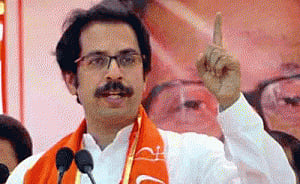 Defiant Sena pats Kulkarni attackers
