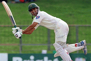 Younis eclipses Miandad record, becomes Pak's top run-getter