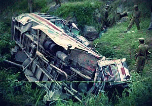 15 of marriage party killed in Andhra accident