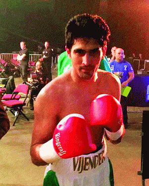 Vijender to face firefighter Gillen in second pro bout
