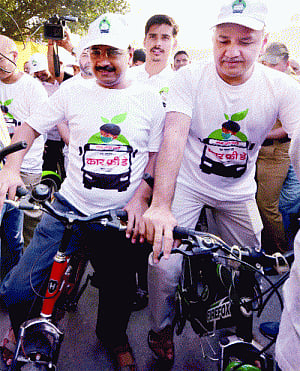 Delhi's first car-free day a partial success