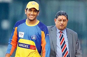 MS Dhoni criticised for meeting N Srinivasan in Chennai