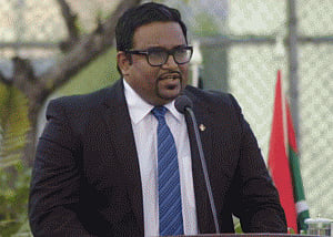 Maldives police arrest VP over blast on president's boat