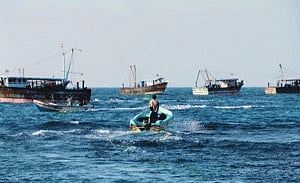Sri lanka mulls imposing heavy fines on Indian poachers