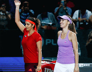 Sania-Martina beat Chan sisters to reach 10th final Of year