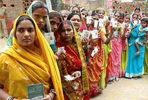 Over 55 percent vote in Bihar till 4 p.m.