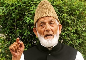 Kashmir Separatists' march casts shadow over Modi's rally
