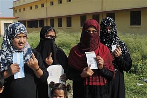 56 percent turnout in final phase of Bihar polls