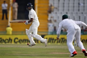 India in trouble at 168/7 as Elgar takes four