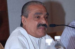Bar bribery scam: HC upholds court order on further probe