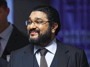 Swraj Paul's son falls to death in Britain
