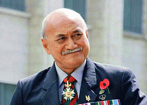 Fiji swears in new president