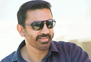 Kamal Haasan invites Andhra CM for 'Cheekati Rajyam' premiere