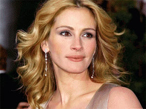 When Julia Roberts met nine namesakes