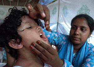 Bangladesh distributes Vitamin A capsules to children