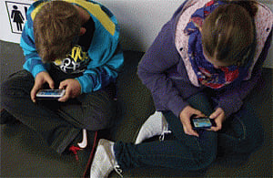 Is teenagers' smartphone obsession really bad?