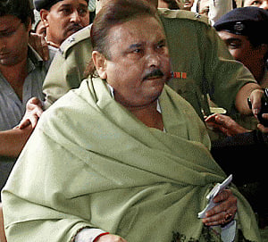 Calcutta HC cancels Madan Mitra's bail, asks him to srrender