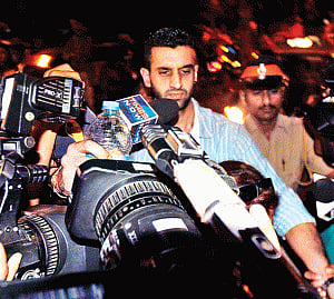 Rahul Mukerjea reaches CBI office, furnishes Sheena's docs