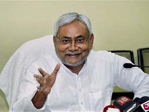 Nitish announces liquor ban in Bihar from April 1