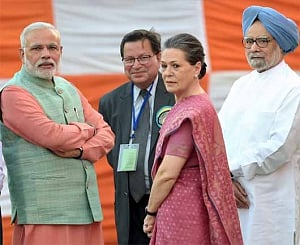 PM invites Sonia Gandhi, Manmohan Singh for tea
