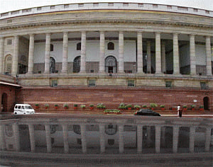 Bring Motor Bill before Parliament at the earliest: Par panel