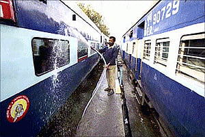 Railways undertake PPP projects worth Rs 14,000 crore