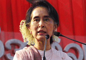 Myanmar's ex-dictator tips Suu Kyi as 'future leader'
