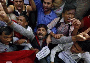 Over 40 held after protest outside Indian embassy in Nepal