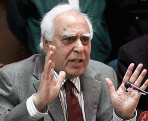FM indicating IT dept to issue notice to Congress: Sibal