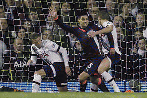 United embarrassed again