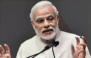 PM accuses rival fronts of looting Kerala