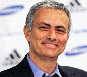 Coach Mourinho feels 'betrayed' by Chelsea players