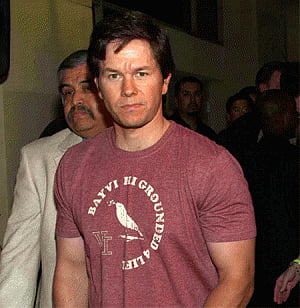 Mark Wahlberg to return for 'Transformers 5'
