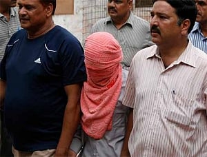 Dec 16 gangrape: Delhi HC refuses to stop juvenile's release